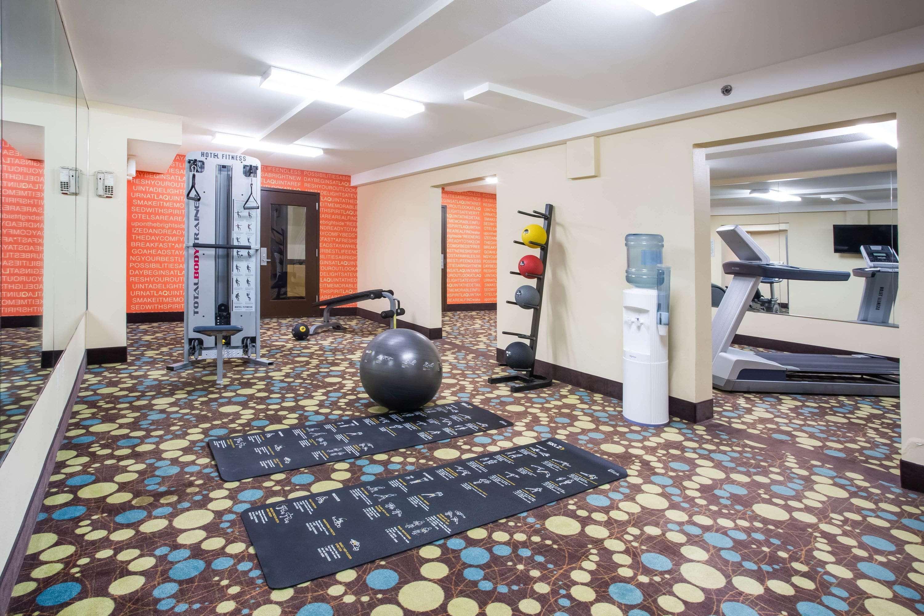 Mainstay Suites Conover-Hickory Bagian luar foto