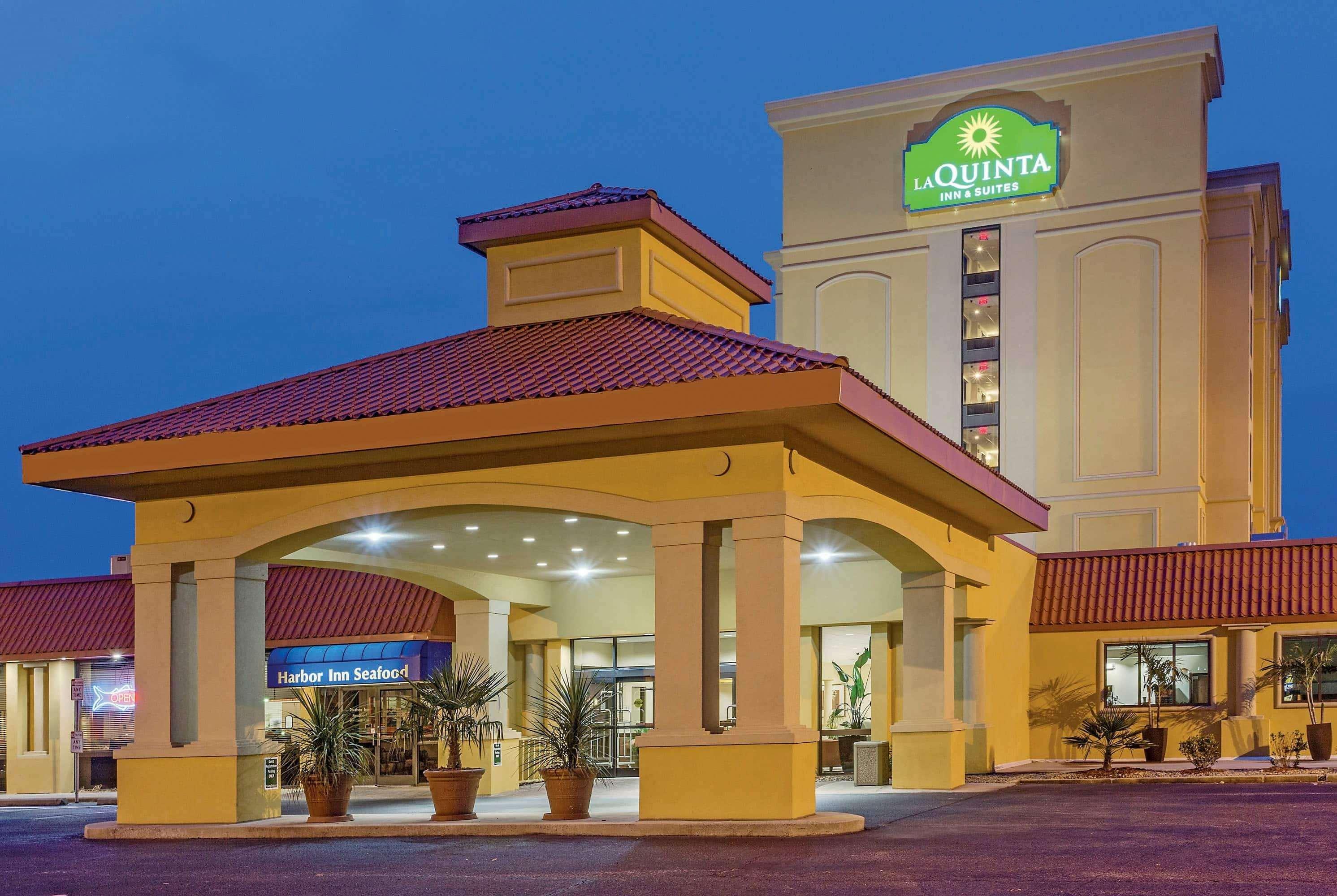 Mainstay Suites Conover-Hickory Bagian luar foto