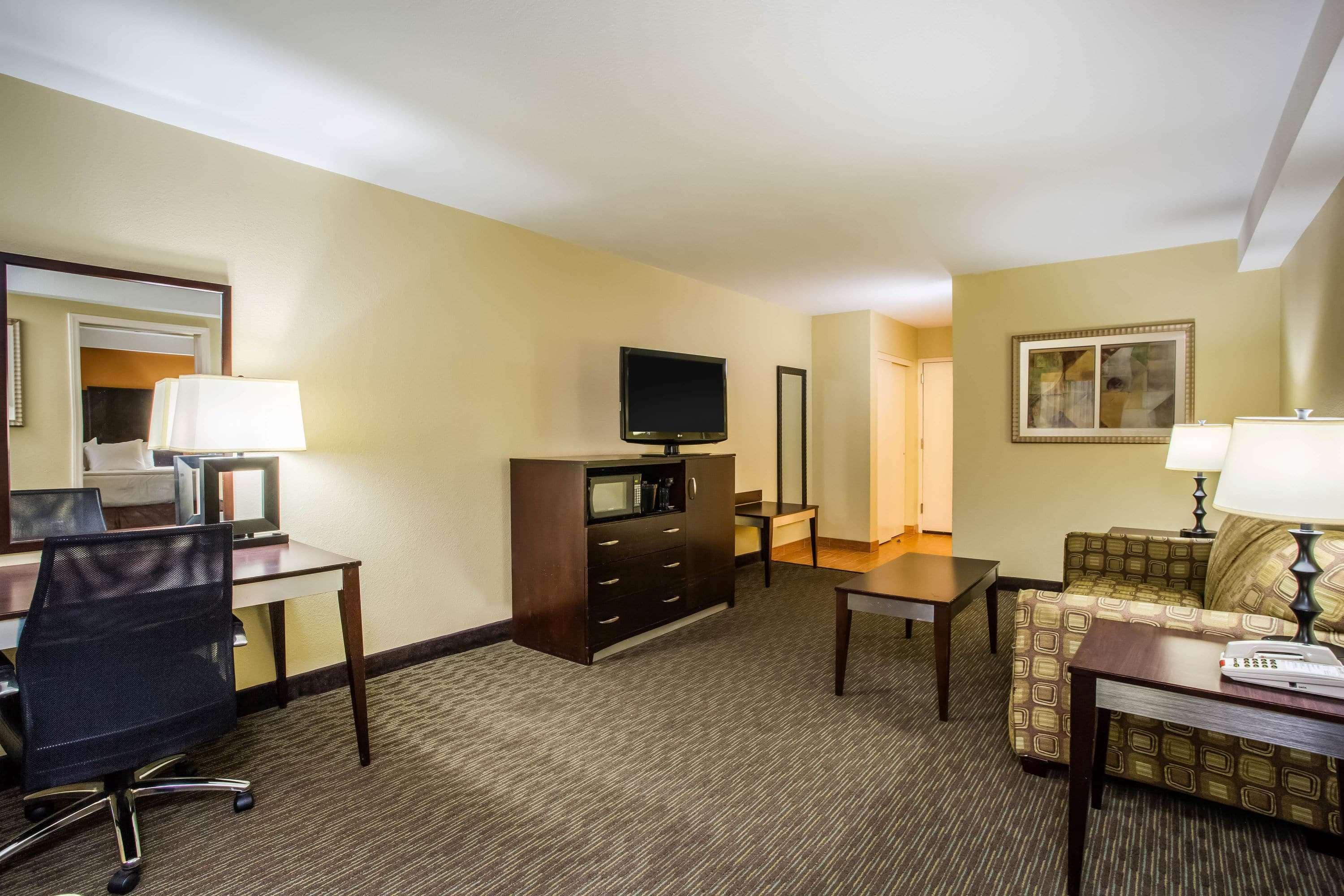 Mainstay Suites Conover-Hickory Bagian luar foto