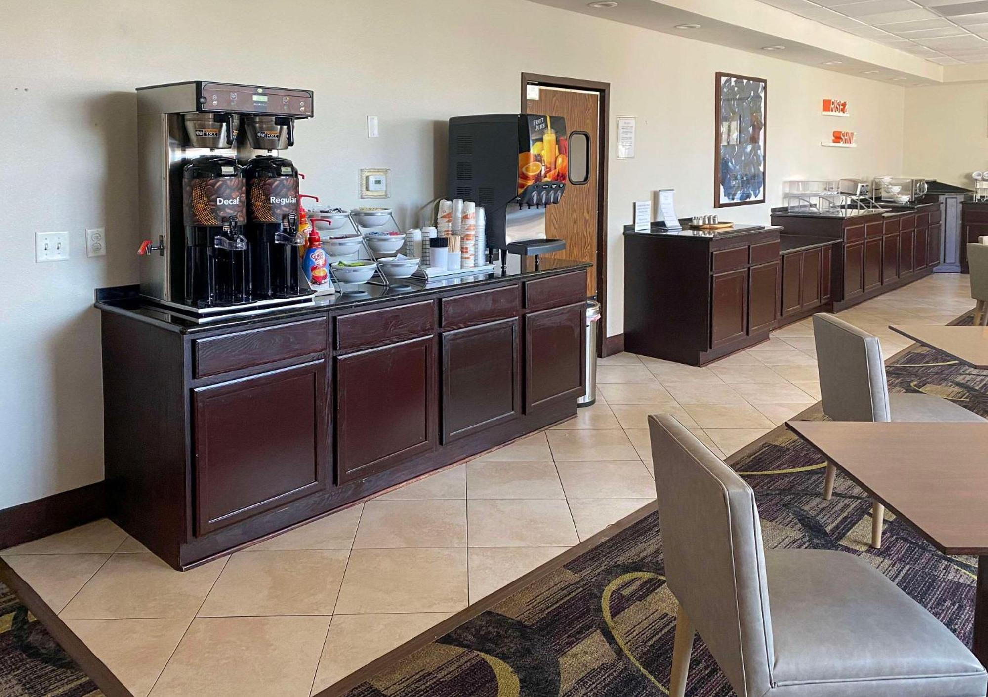 Mainstay Suites Conover-Hickory Bagian luar foto