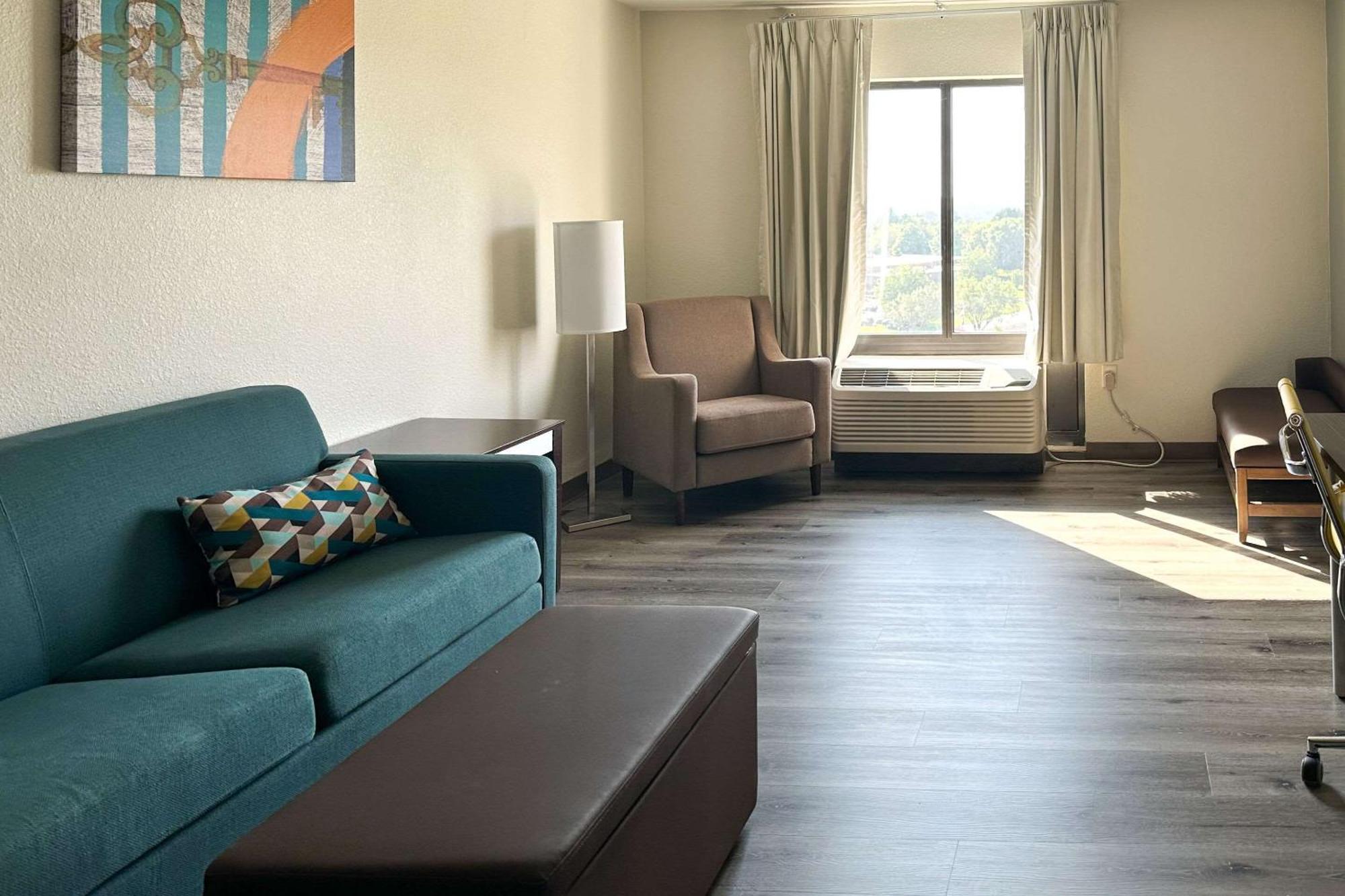 Mainstay Suites Conover-Hickory Bagian luar foto