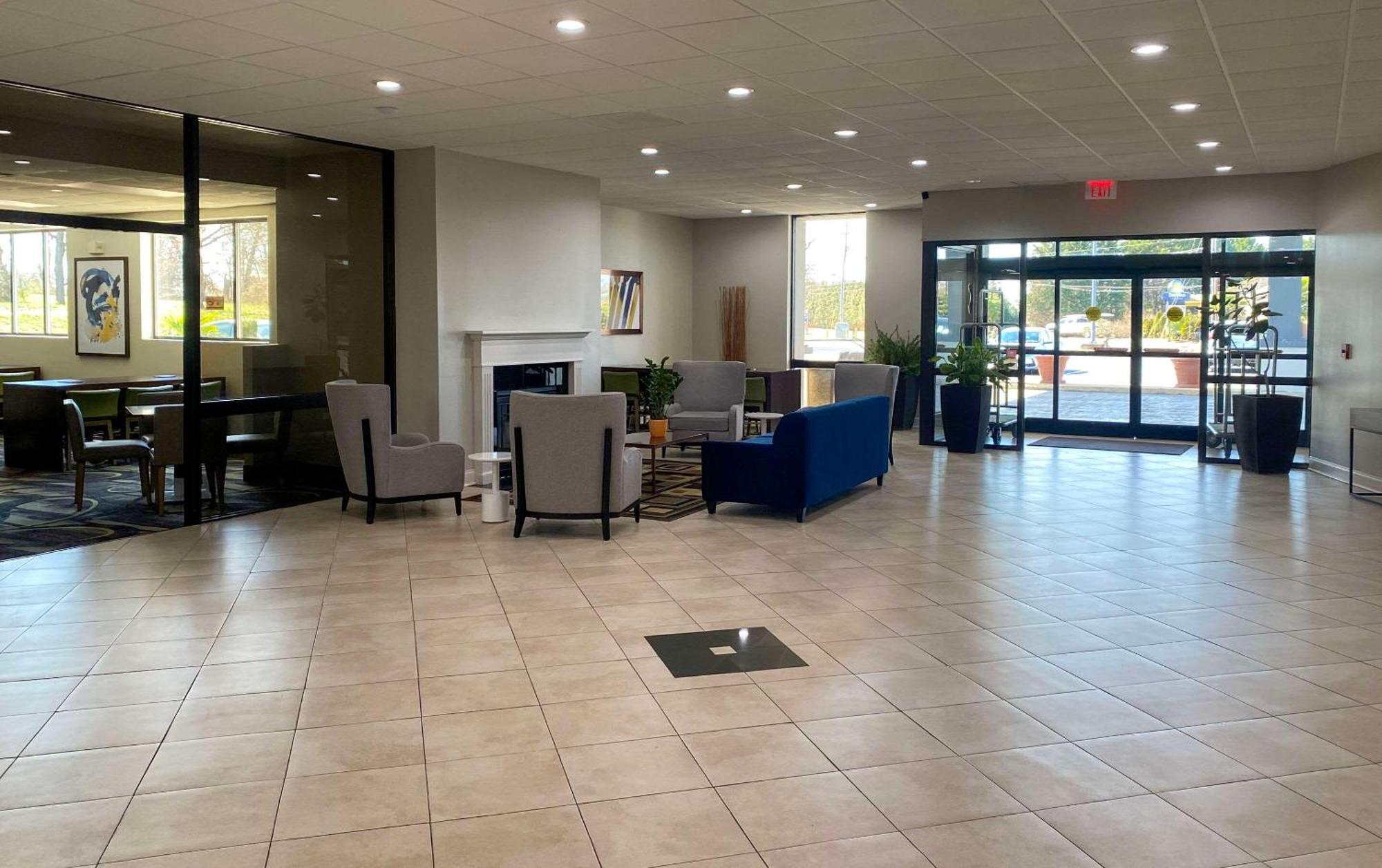 Mainstay Suites Conover-Hickory Bagian luar foto